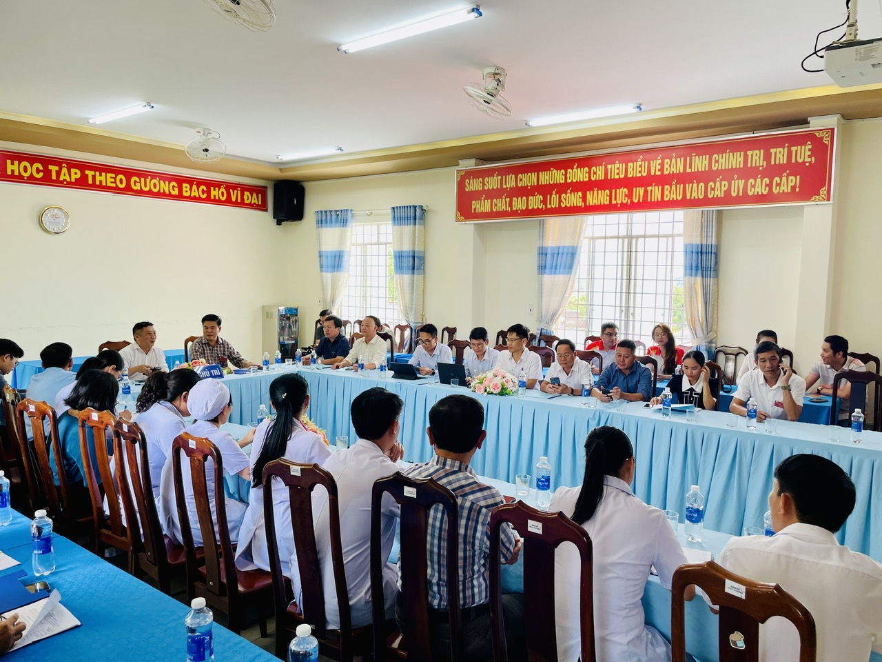 y tế 4